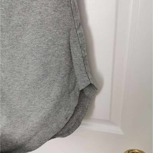 *free Revamped short sleeve t-shirt - Picture 3 of 4